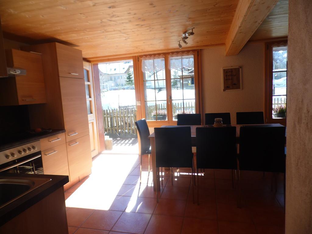 Appartment Chalet Sonnenheim Кандерстег Екстериор снимка